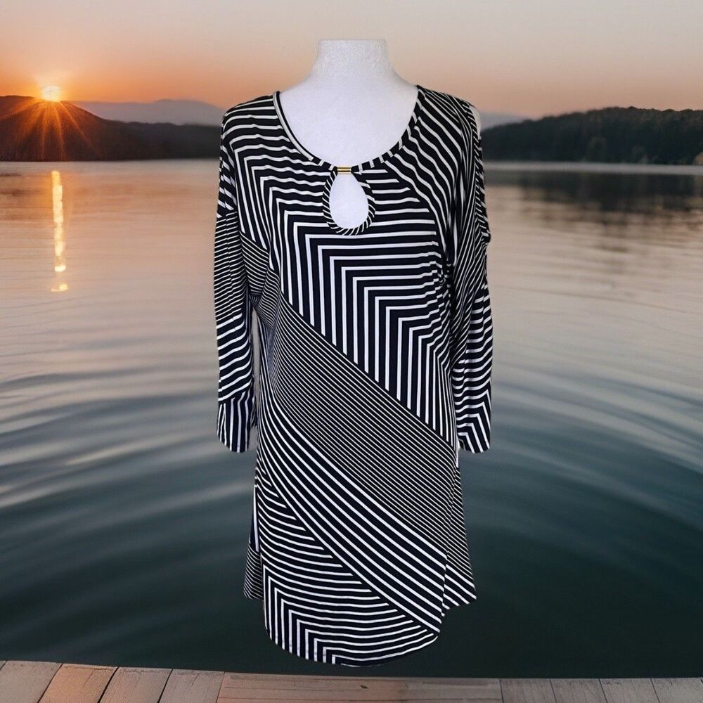 Robert Louis Shift Dress Women's Medium Knee Length Striped 3/4 Slit Sleeve